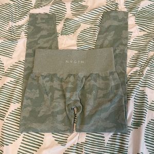 NVGTN Size M Light Green Camo Leggings!